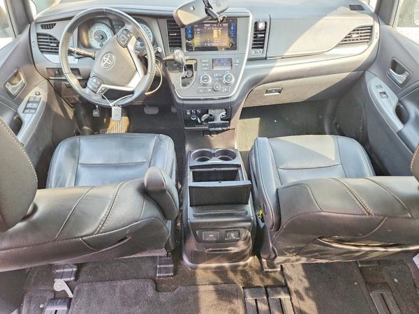 2015 TOYOTA SIENNA — CKPT