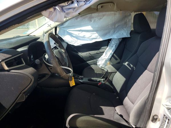2020 TOYOTA COROLLA LE — DENT