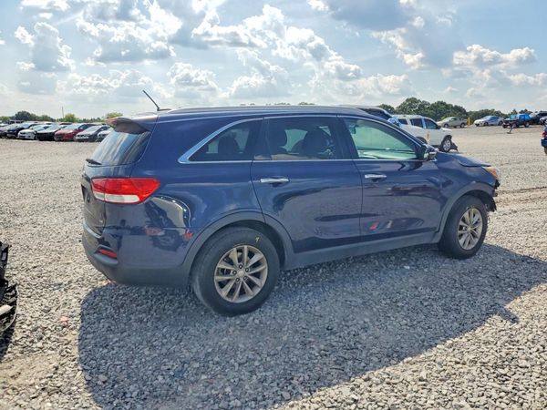 2017 KIA SORENTO L, LX