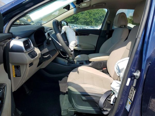2017 KIA SORENTO L, LX