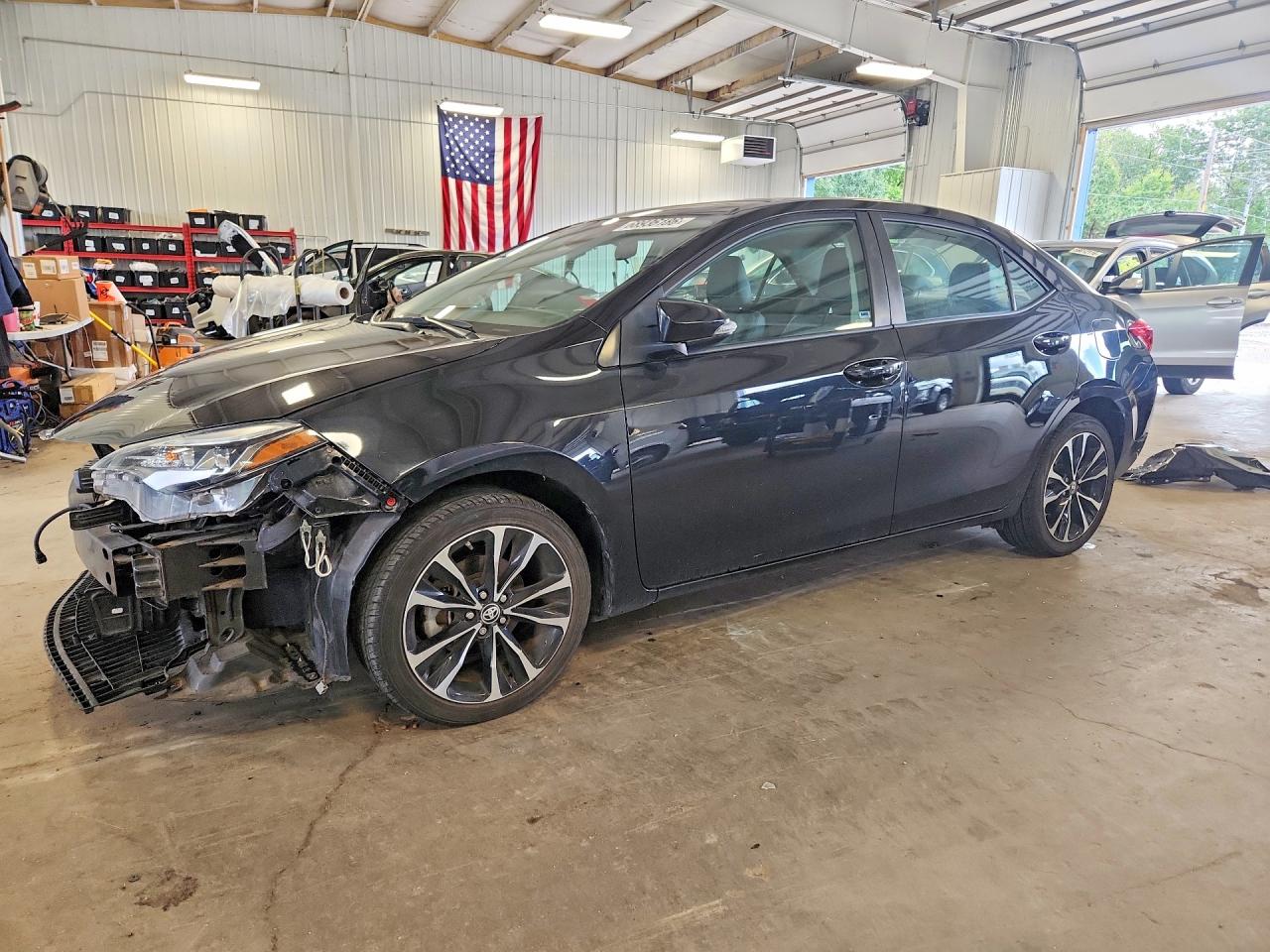 2019 TOYOTA COROLLA L/LE/SE/XLE/XSE — Front 3/4