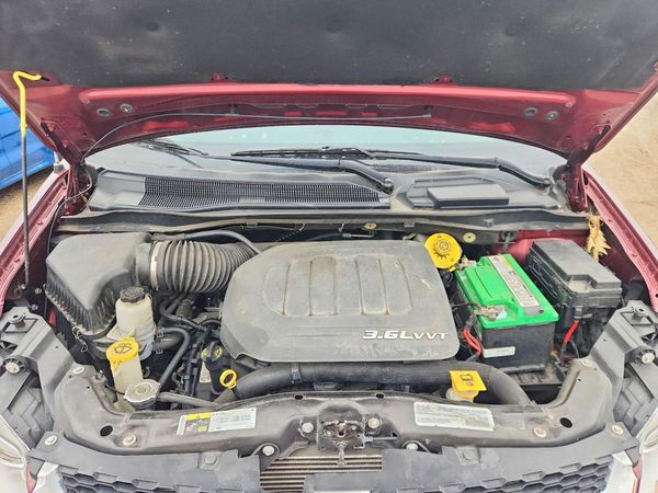 2018 DODGE GRAND CARAVAN — Engine bay