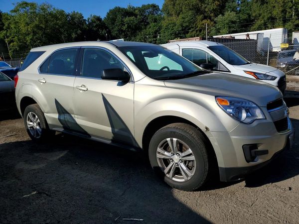 2014 CHEVROLET EQUINOX LS — Passenger 3/4