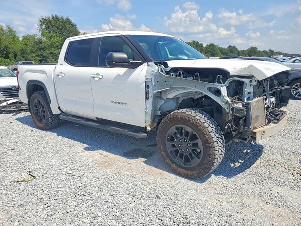 2025 TOYOTA TUNDRA SR5 — Passenger 3/4