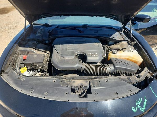 2022 DODGE CHARGER — Engine bay