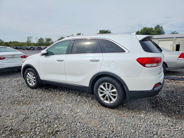 2016 KIA SORENTO L / LX