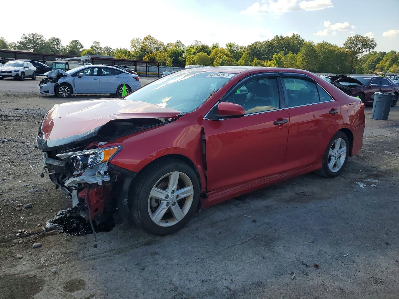 2012 TOYOTA CAMRY — Front 3/4
