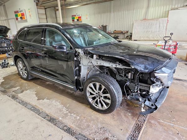 2018 MAZDA CX-9 Grand Touring — Passenger 3/4