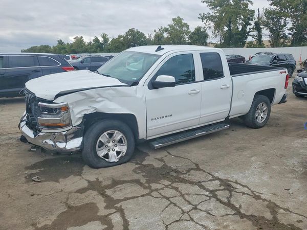 2018 CHEVROLET SILVERADO LT — Front 3/4