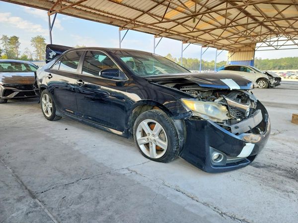 2012 TOYOTA CAMRY — Passenger 3/4
