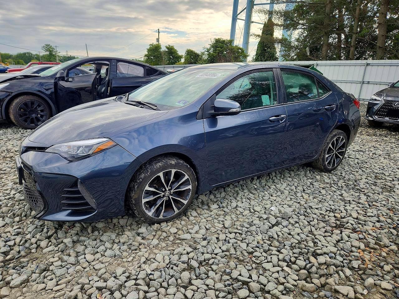 2019 TOYOTA COROLLA — Front 3/4
