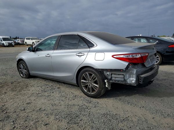 2016 TOYOTA CAMRY