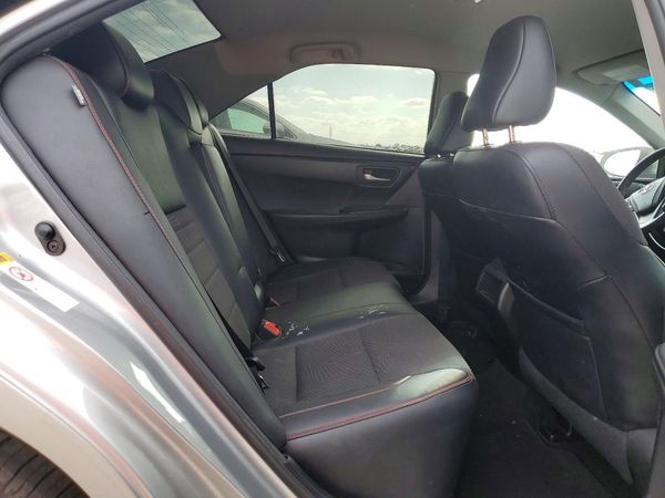 2016 TOYOTA CAMRY