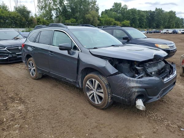 2018 SUBARU OUTBACK Limited+M/R+ES+NAVI — Passenger 3/4
