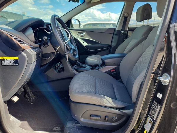 2017 HYUNDAI SANTA FE — DENT