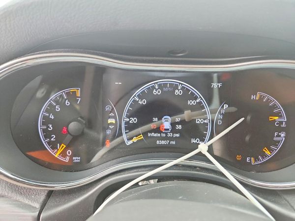 2019 JEEP CHEROKEE Laredo