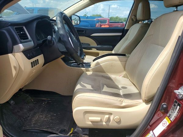 2017 TOYOTA HIGHLANDER LE/LE Plus — DENT