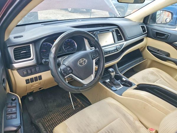 2017 TOYOTA HIGHLANDER LE/LE Plus — CKPT