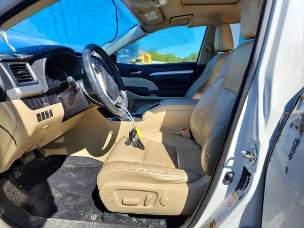 2016 TOYOTA HIGHLANDER Base/Hybrid — DENT