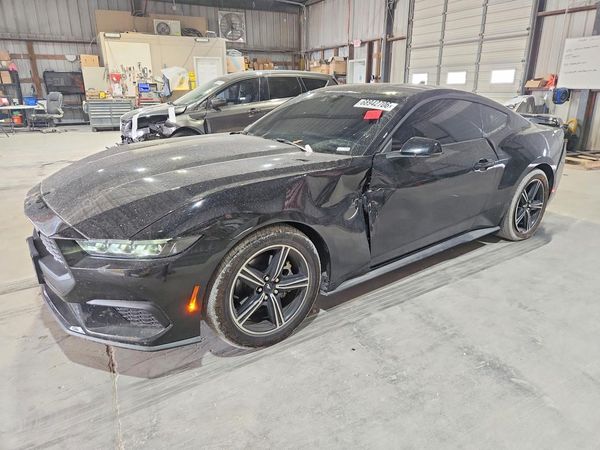 2025 FORD MUSTANG — Front 3/4