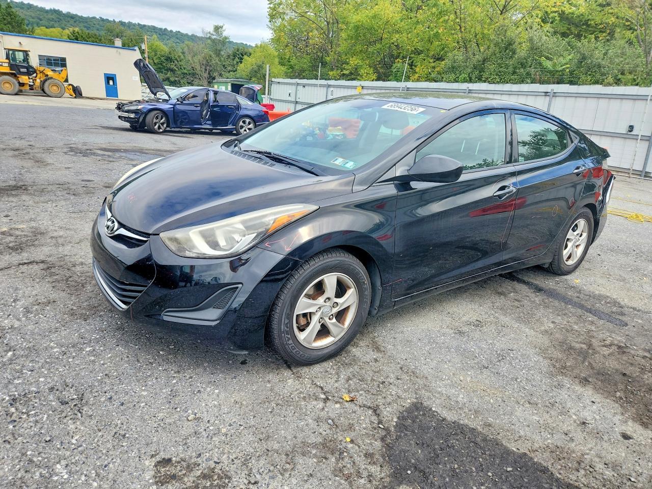 2015 HYUNDAI ELANTRA — Front 3/4
