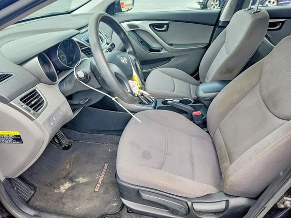 2015 HYUNDAI ELANTRA — DENT