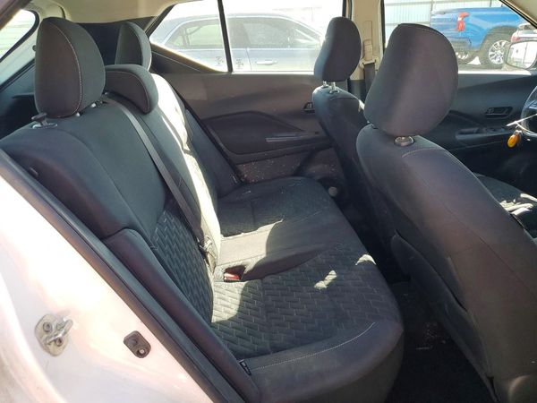 2021 NISSAN KICKS S