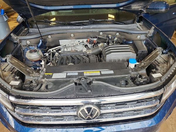 2021 VOLKSWAGEN ATLAS — Engine bay