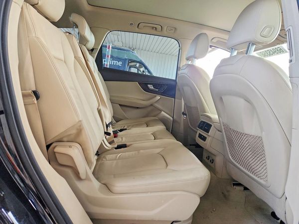 2018 AUDI Q7 quattro Premium Plus