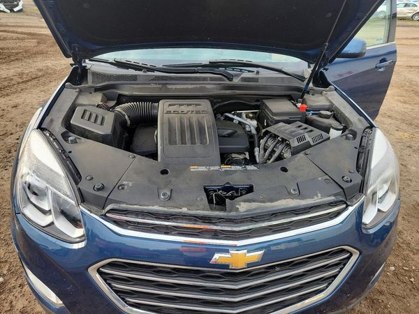 2017 CHEVROLET EQUINOX LT / FL — Engine bay