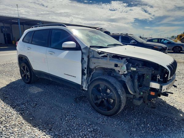 2017 JEEP CHEROKEE — Passenger 3/4