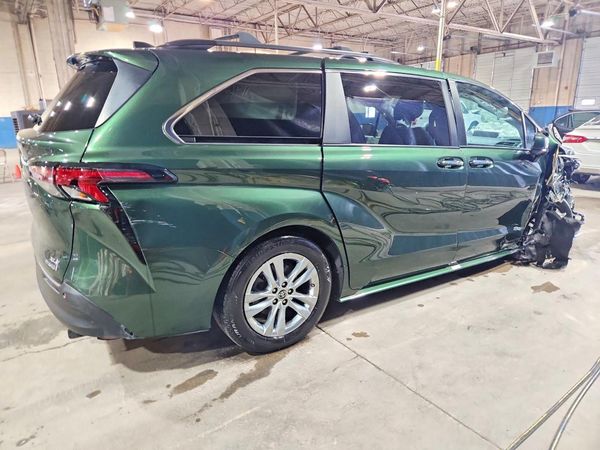 2023 TOYOTA SIENNA XLE — PSRA
