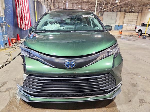 2023 TOYOTA SIENNA XLE — DIRF