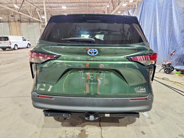 2023 TOYOTA SIENNA XLE — DIRR