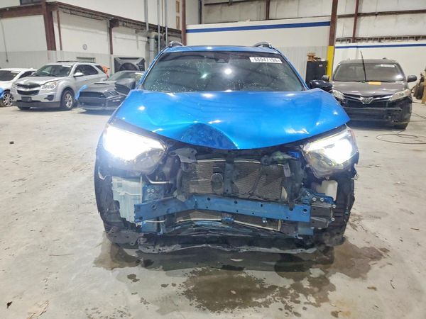 2017 TOYOTA RAV4 SE — DIRF