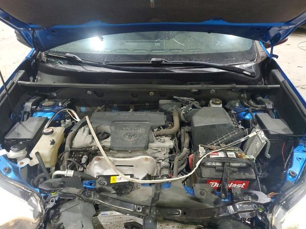 2017 TOYOTA RAV4 SE — Engine bay