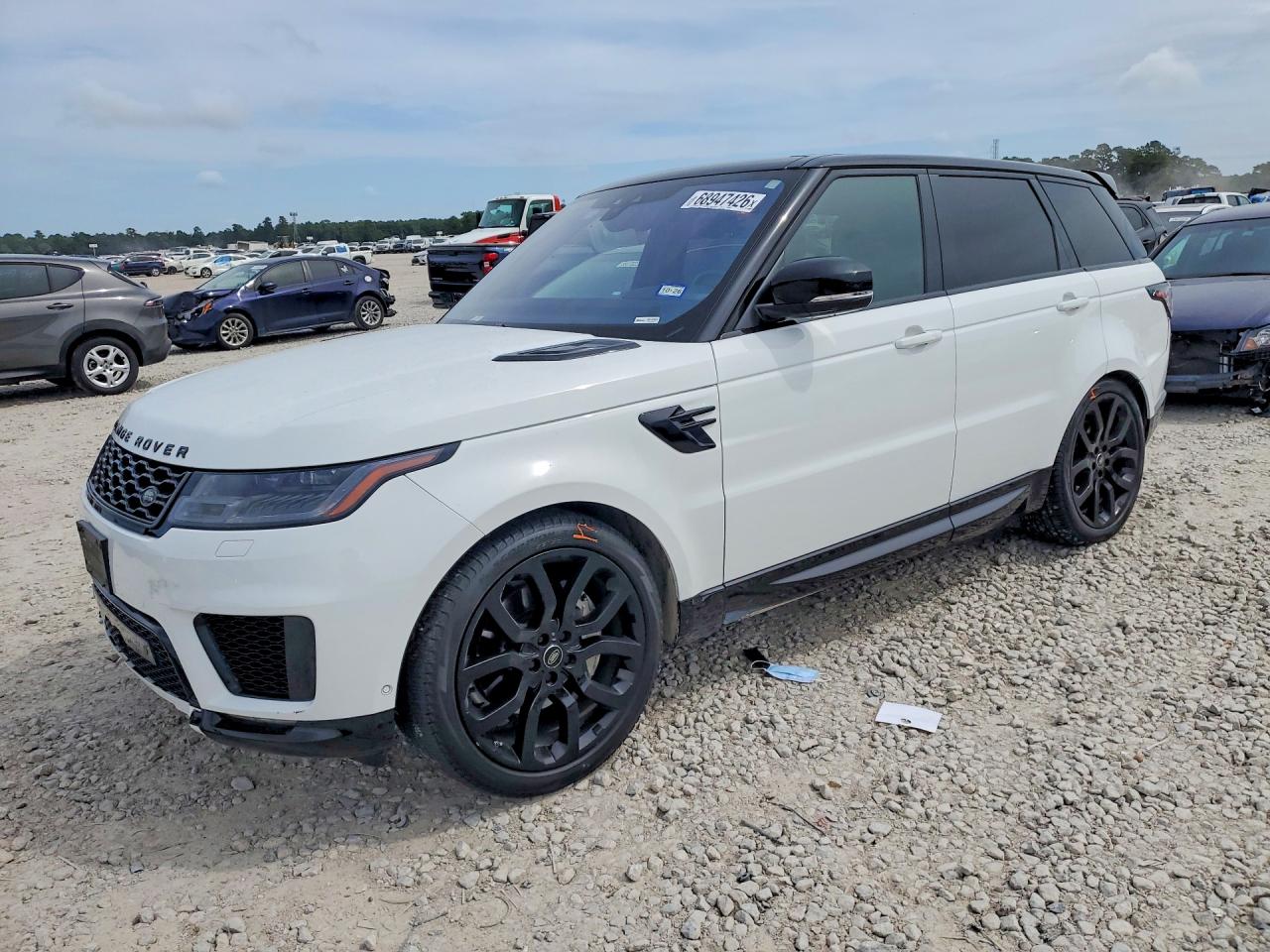 2021 LAND ROVER RANGE ROVER SPORT — Front 3/4