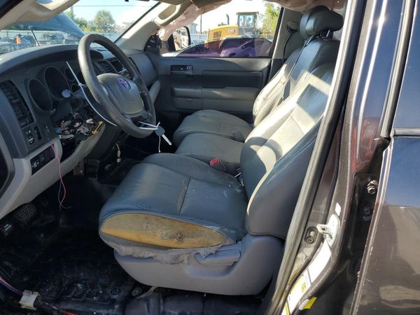2012 TOYOTA TUNDRA SR5 — DENT
