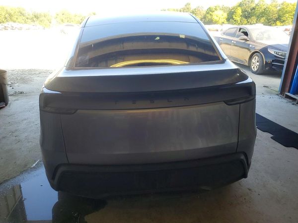 2026 TESLA MODEL Y — DIRR