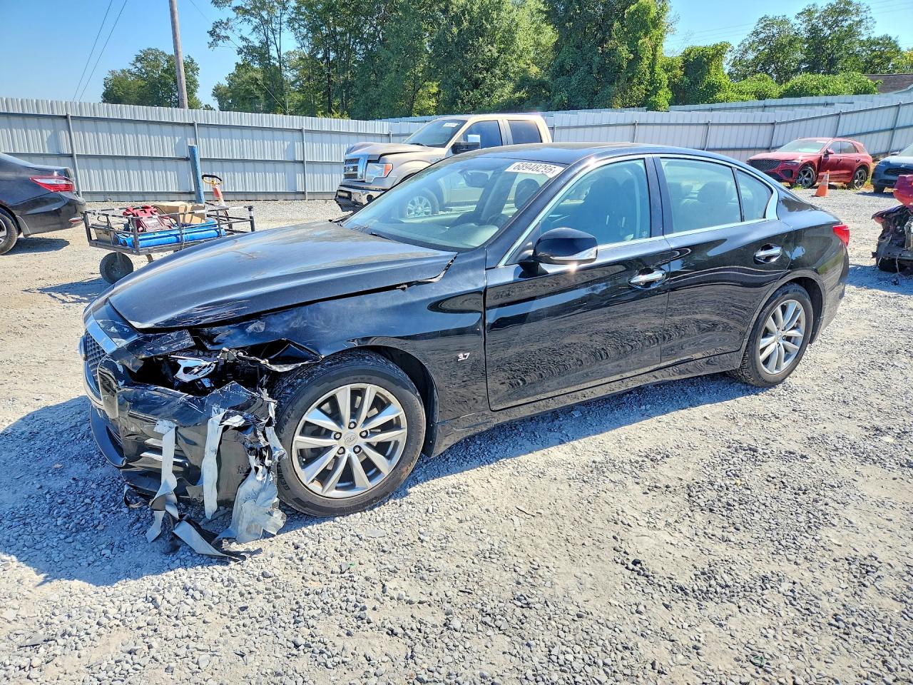 2015 INFINITI Q50 — Front 3/4