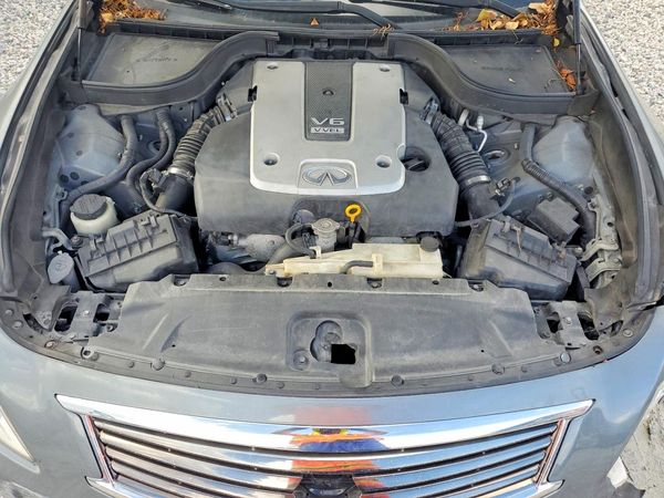 2013 INFINITI G37