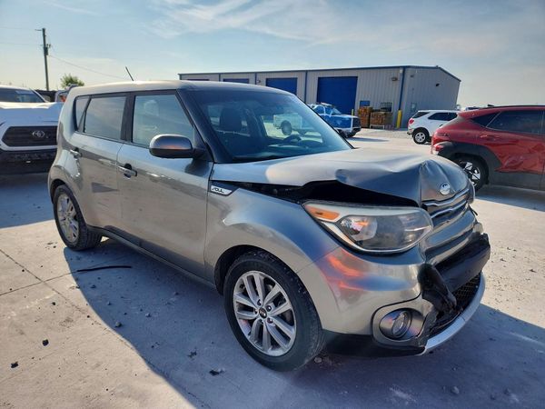 2018 KIA SOUL + — Passenger 3/4