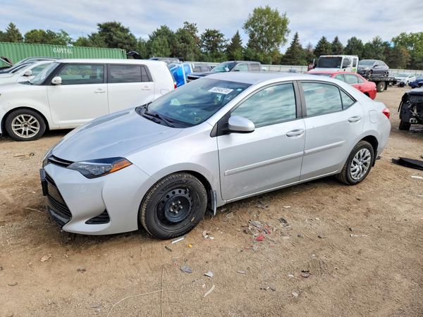 2019 TOYOTA COROLLA — Front 3/4