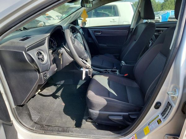 2019 TOYOTA COROLLA — DENT