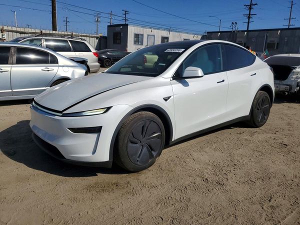 2026 TESLA MODEL Y — DSFA — Front 3/4