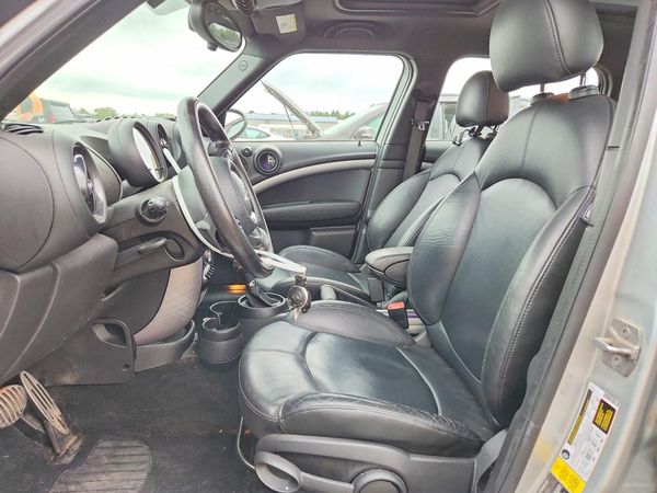2016 MINI COOPER — DENT