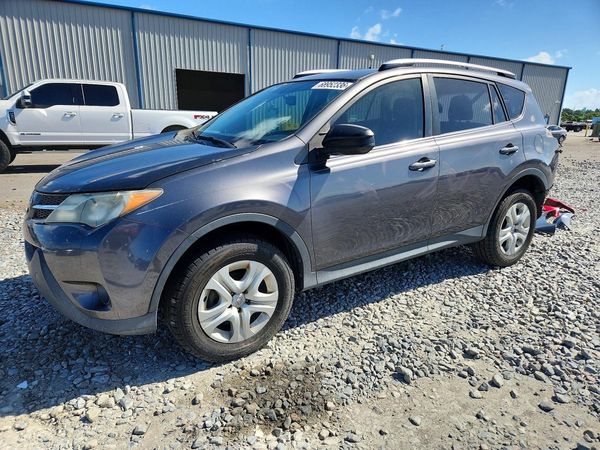 2015 TOYOTA RAV4 — Front 3/4