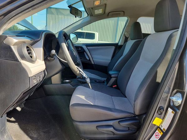 2015 TOYOTA RAV4 — DENT