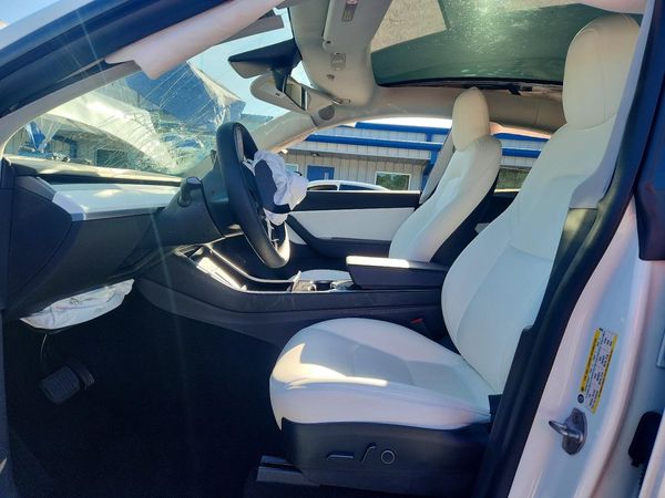 2021 TESLA MODEL Y — DENT