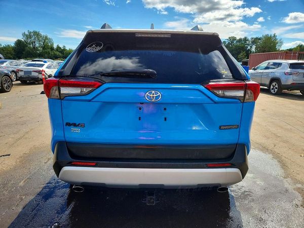 2019 TOYOTA RAV4 — DIRR